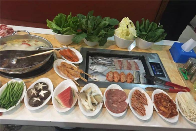 朱司令无限量自助火锅烤肉